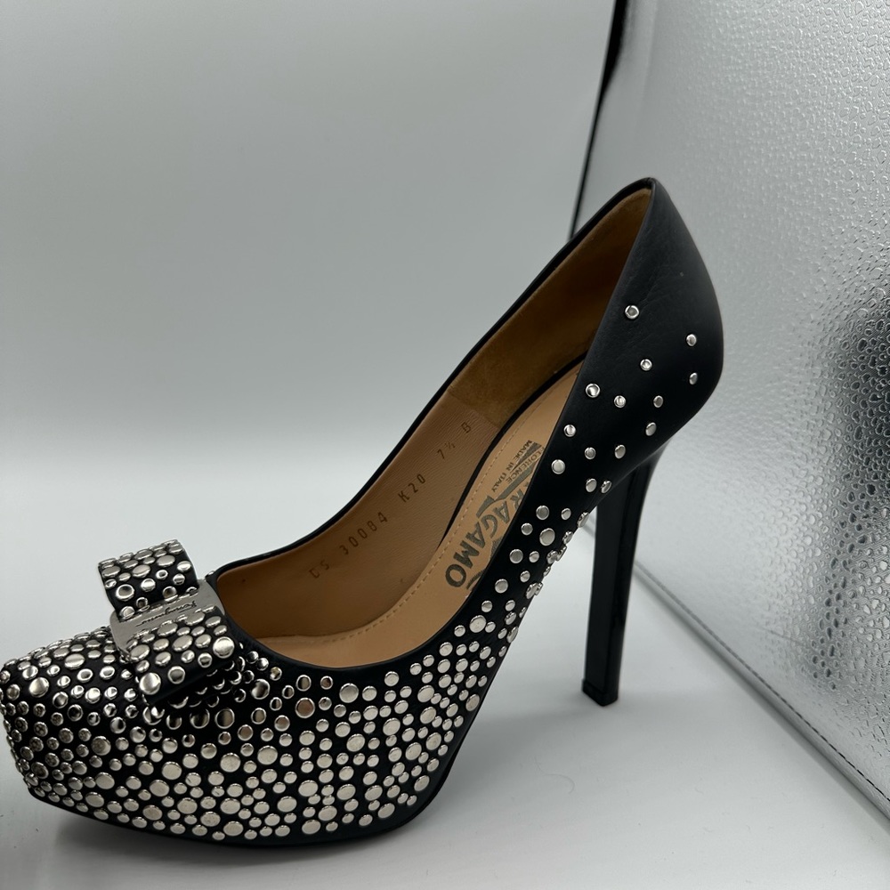 Black pump - Picture 6 of 9